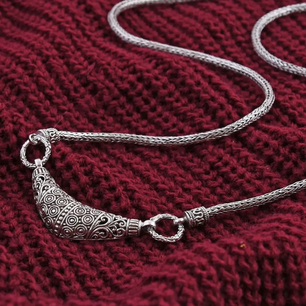 Bali Legacy Sterling Silver Necklace.
